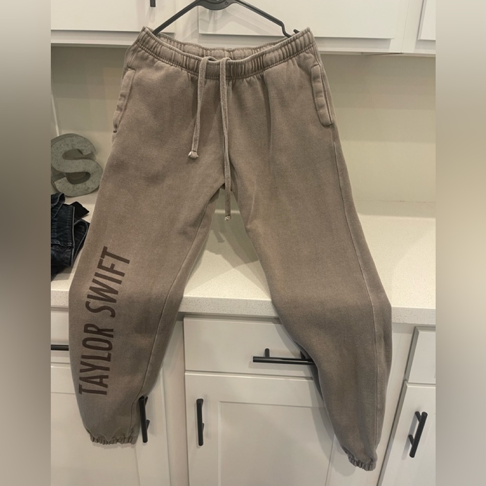 Taylor Swift Jogging Pants